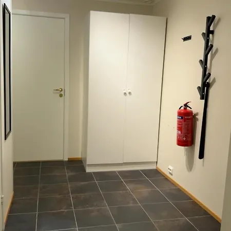 Downtown With Wood-burning Stove Apartment *